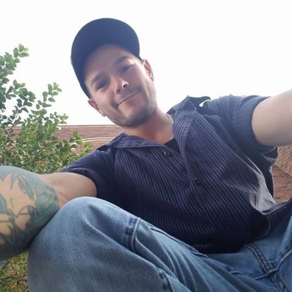 Meet your Posher, Josh - Picture 1 of 1